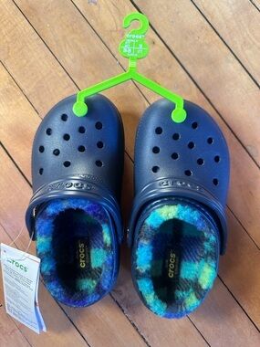 Kids Navy Crocs